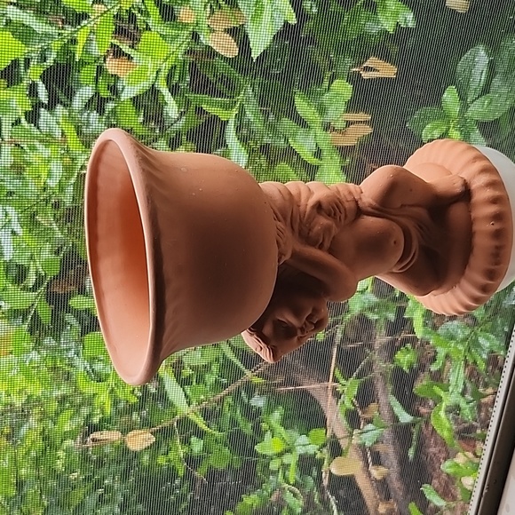 Ceramic cherub planter - Picture 2 of 8